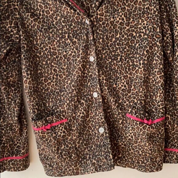 — Simply Vera Wang — Cozy, soft cheetah pajama top - Picture 3 of 5